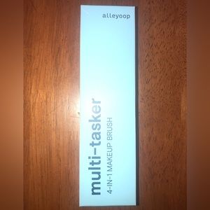 Alleyoop Multi-Tasker 4-in-1 Makeup Brush Powder, Blending Sponge, Shadow, Liner